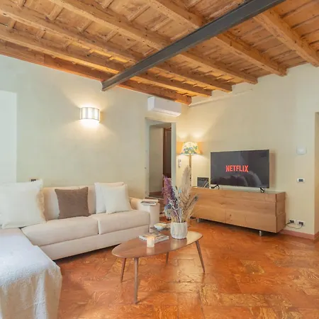 Pantero By Rent Apartment Como