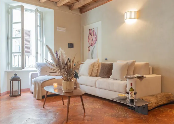 Pantero By Rent Como